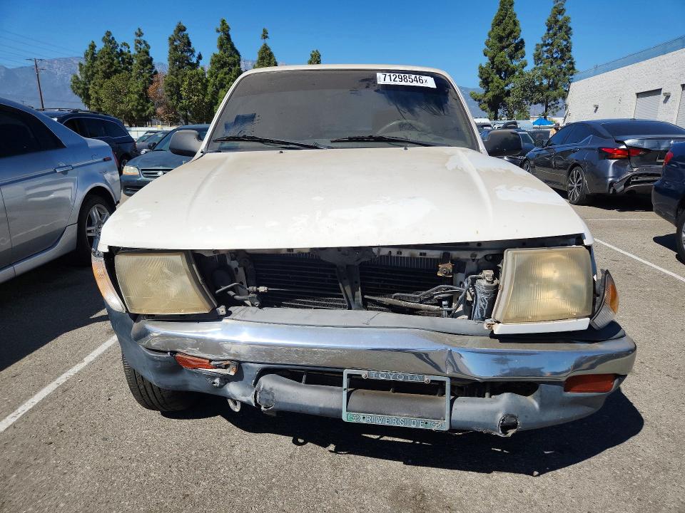 2000 Toyota Tacoma მანქანა იყიდება აუქციონზე, vin: 4TANL42N0YZ593343, აუქციონის ნომერი: 71298546