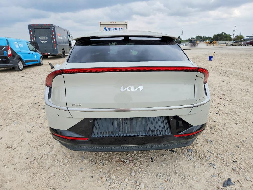 Продажа на аукционе авто 2024 Kia Ev6, vin: KNDC34LA8R5192137, номер лота: 70379446