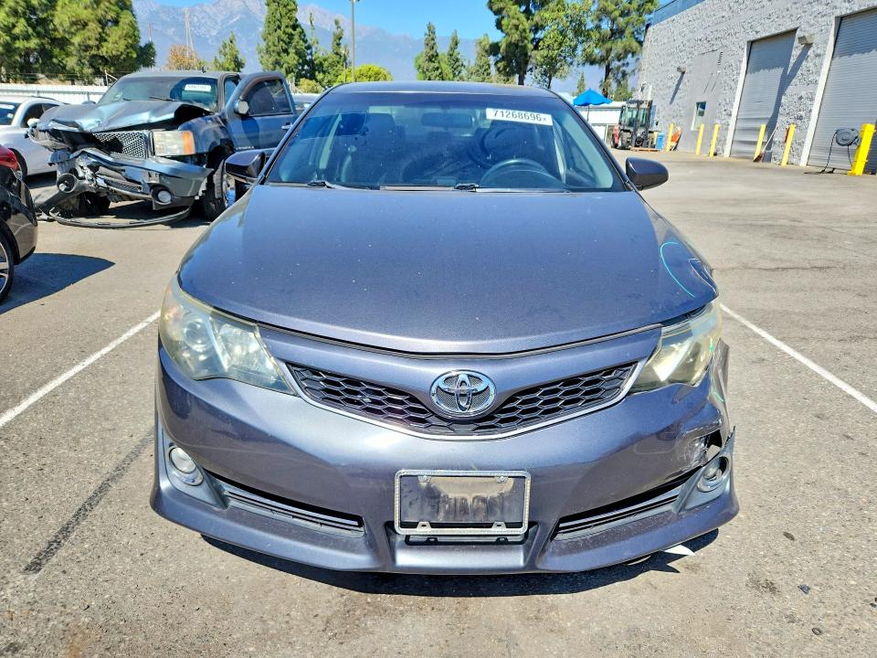 71268696 :رقم المزاد ، 4T1BF1FK9EU371546 vin ، 2014 Toyota Camry مزاد بيع