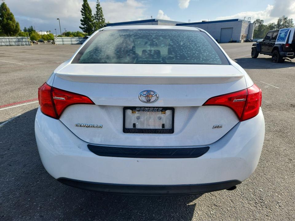 68849956 :رقم المزاد ، 2T1BURHE4HC756675 vin ، 2017 Toyota Corolla مزاد بيع