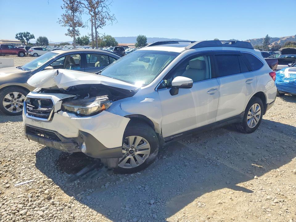 Auction sale of the 2019 Subaru Outback, vin: 4S4BSAHC2K3359967, lot number: 68867896