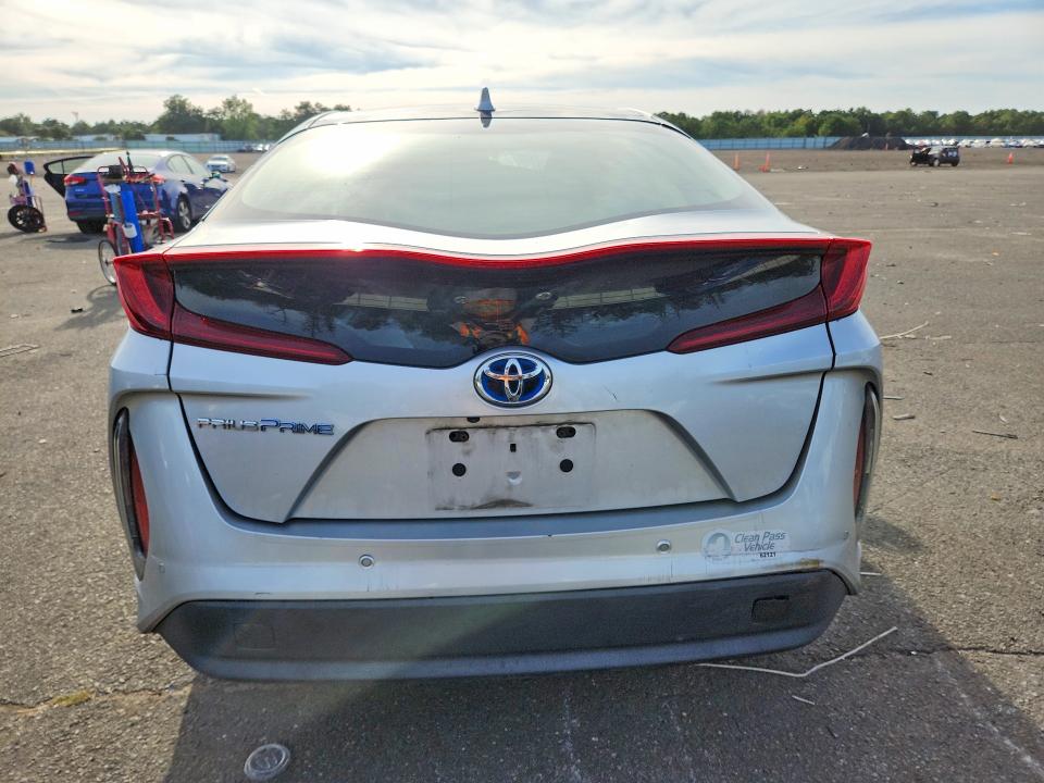 Продажа на аукционе авто 2018 Toyota Prius Prime, vin: JTDKARFP7J3093890, номер лота: 67646206