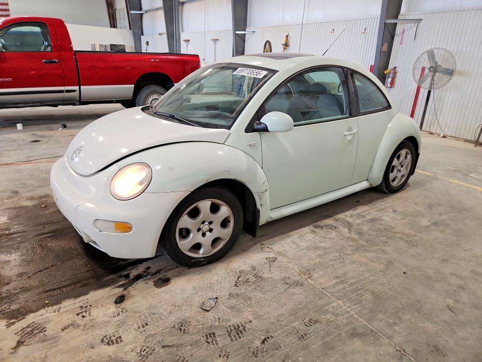 69770656 :رقم المزاد ، 3VWCB21C62M456304 vin ، 2002 Volkswagen New Beetle مزاد بيع
