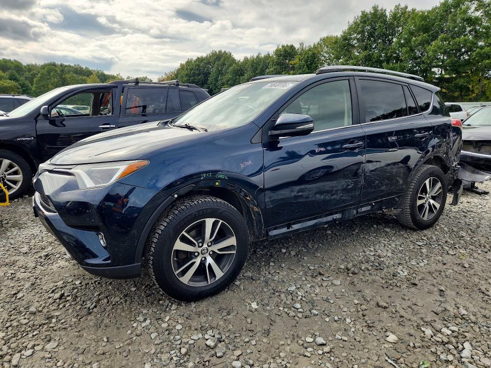 70849196 :رقم المزاد ، JTMRFREV8JJ176482 vin ، 2018 Toyota Rav4 مزاد بيع