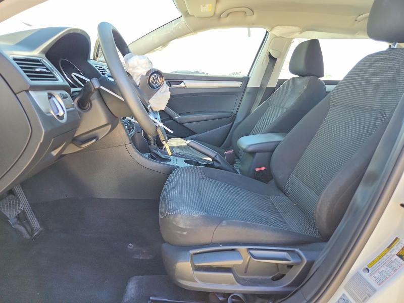 69768886 :رقم المزاد ، 1VWAT7A35GC055403 vin ، 2016 Volkswagen Passat مزاد بيع