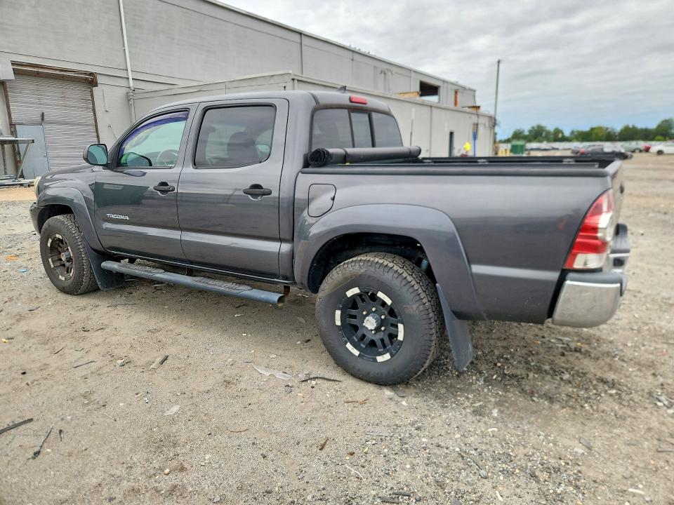 Продажа на аукционе авто 2015 Toyota Tacoma, vin: 3TMLU4EN2FM193691, номер лота: 70538496