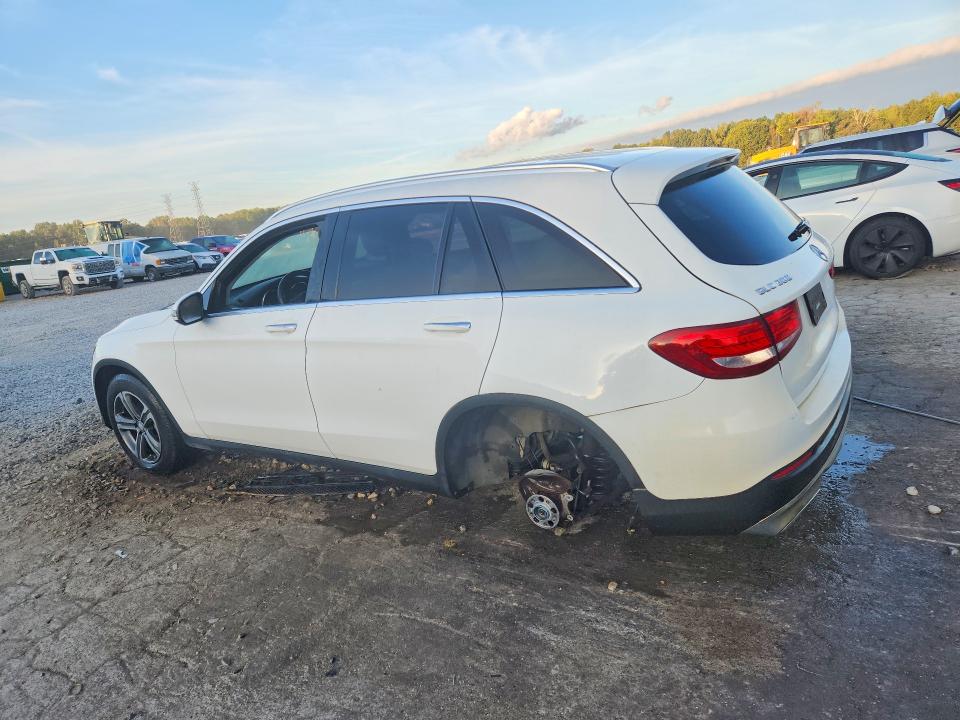 69977456 :رقم المزاد ، WDC0G4JB6HF196807 vin ، 2017 Mercedes-benz Glc مزاد بيع
