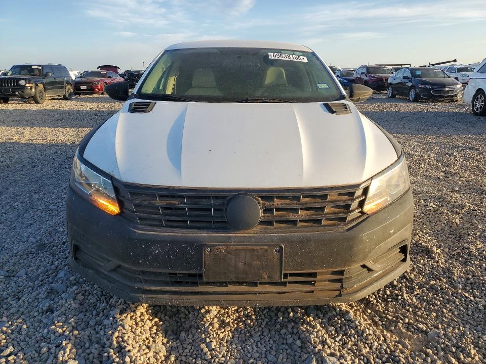 Продаж на аукціоні авто 2017 Volkswagen Passat, vin: 1VWAT7A39HC041585, номер лоту: 69638156