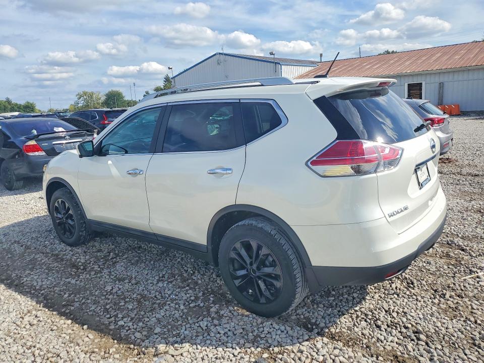 Продажа на аукционе авто 2015 Nissan Rogue, vin: 5N1AT2MVXFC899885, номер лота: 68612466
