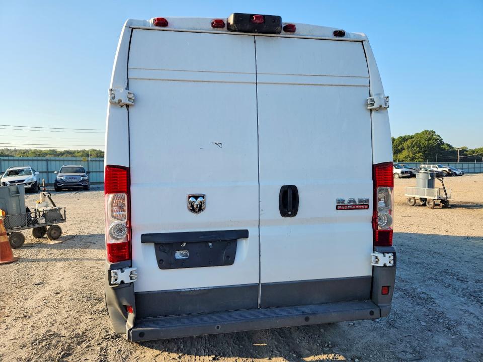 Продажа на аукционе авто 2018 Ram Promaster 1500, vin: 3C6TRVBG6JE158059, номер лота: 68921486