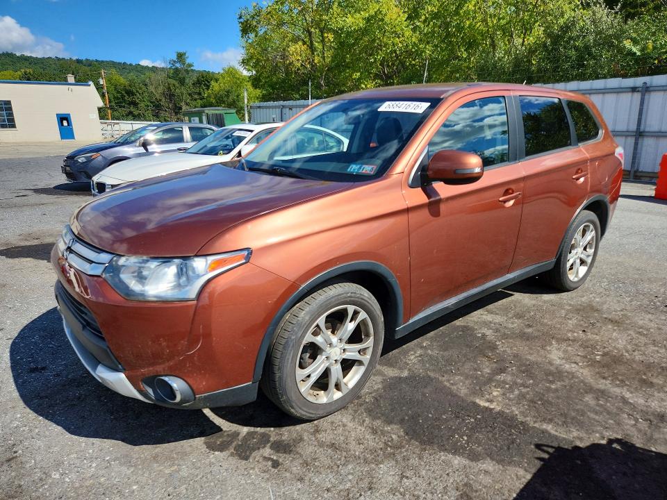 68841616 :رقم المزاد ، JA4AZ3A31FZ007266 vin ، 2015 Mitsubishi Outlander مزاد بيع