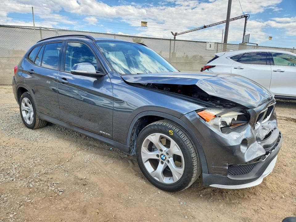 65961726 :رقم المزاد ، WBAVM1C57FV315376 vin ، 2015 Bmw X1 مزاد بيع