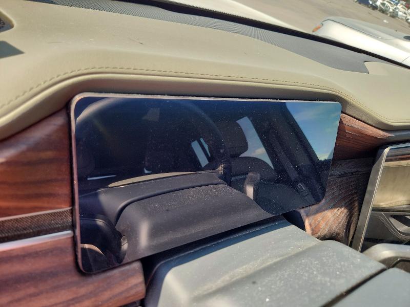 69030236 :رقم المزاد ، 7PDSGBBA3PN024840 vin ، 2023 Rivian R1s مزاد بيع