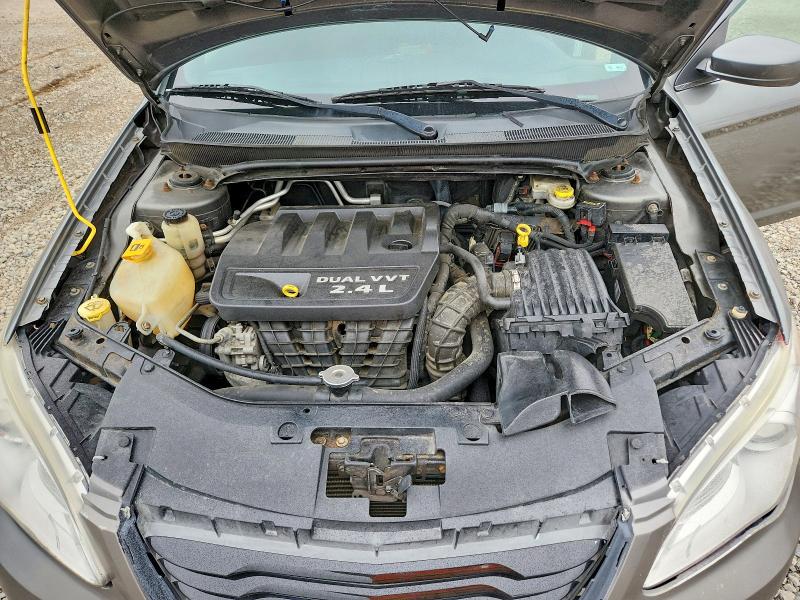 69903506 :رقم المزاد ، 1C3CCBAB3CN222799 vin ، 2012 Chrysler 200 مزاد بيع