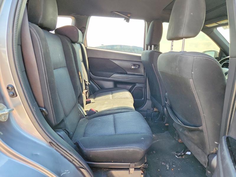 Продаж на аукціоні авто 2018 Mitsubishi Outlander, vin: JA4AD3A32JZ047105, номер лоту: 68813616