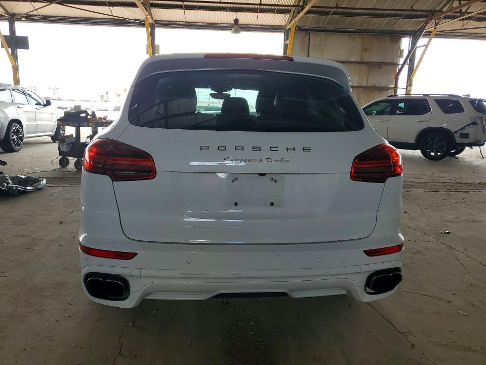 Продаж на аукціоні авто 2017 Porsche Cayenne, vin: WP1AC2A20HLA92436, номер лоту: 69442386