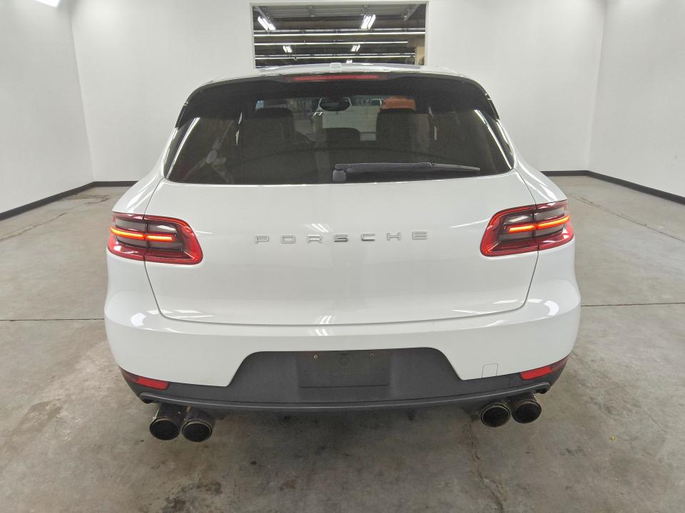 Продажа на аукционе авто 2015 Porsche Macan, vin: WP1AB2A56FLB50916, номер лота: 71106376