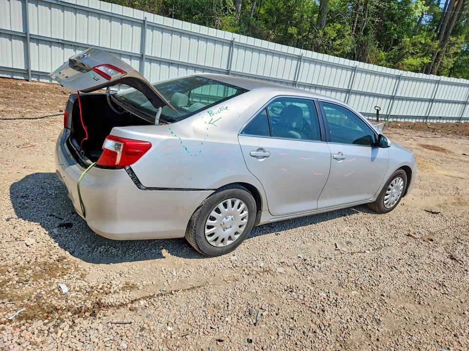 2013 Toyota Camry მანქანა იყიდება აუქციონზე, vin: 4T1BF1FK0DU647403, აუქციონის ნომერი: 67336516