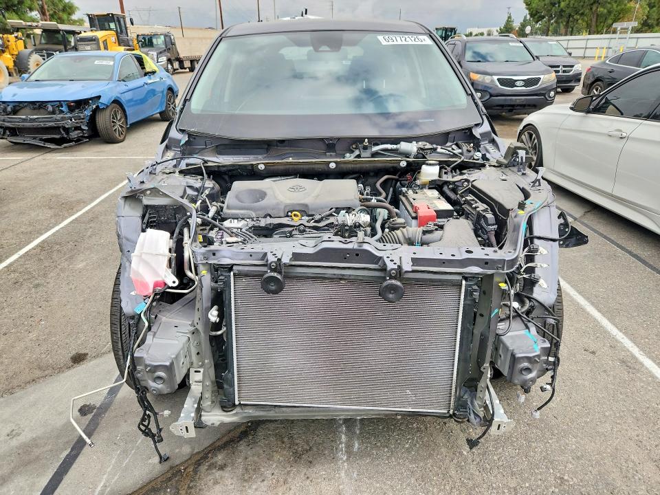 Продажа на аукционе авто 2025 Toyota Rav4, vin: JTMK1RFV0SD134404, номер лота: 69772126