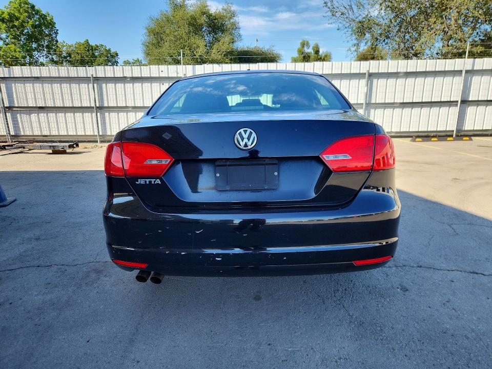 68202656 :رقم المزاد ، 3VW2K7AJ4CM365413 vin ، 2012 Volkswagen Jetta مزاد بيع