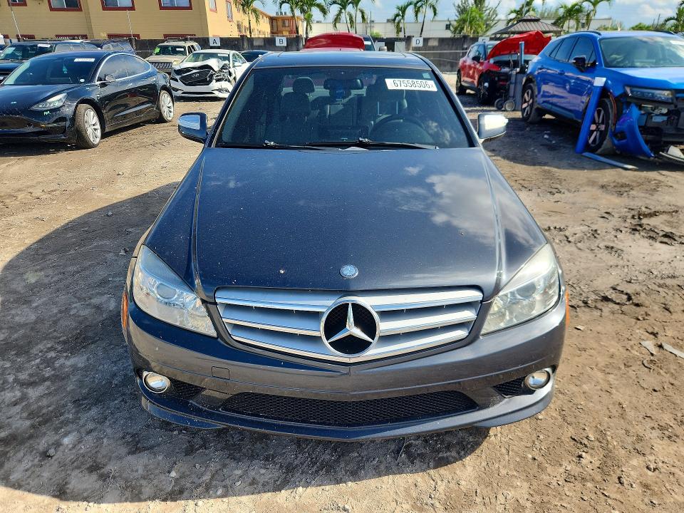 67558506 :رقم المزاد ، WDDGF56X59R068355 vin ، 2009 Mercedes-benz C مزاد بيع