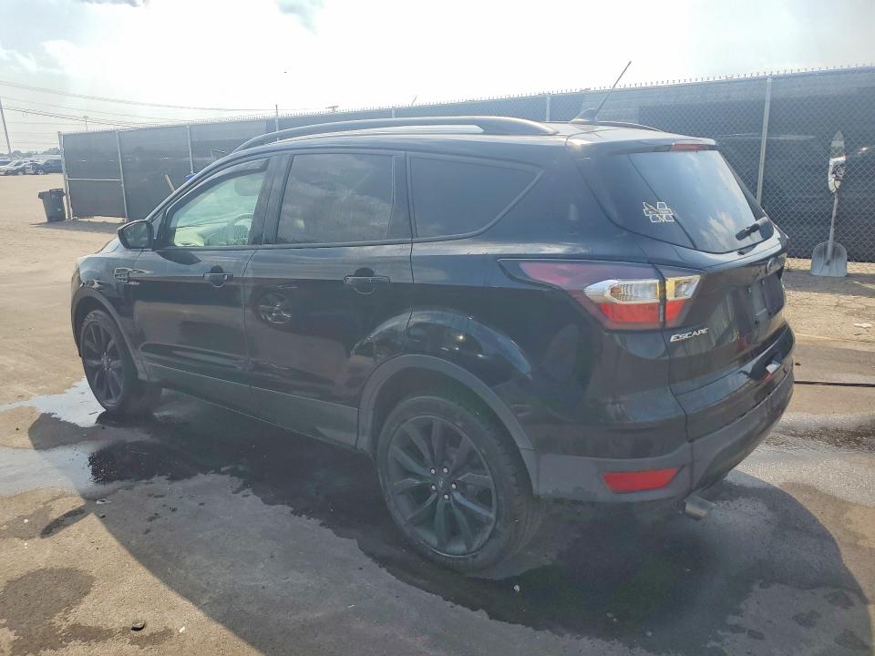 65952856 :رقم المزاد ، 1FMCU9GD8JUD49072 vin ، 2018 Ford Escape مزاد بيع