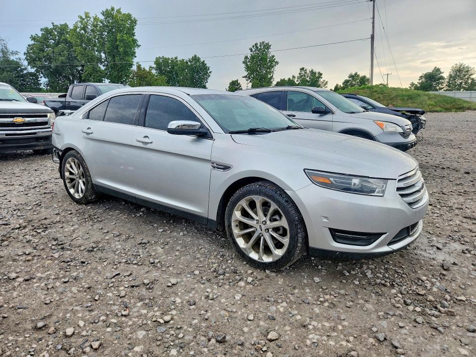 67502126 :رقم المزاد ، 1FAHP2J84GG118073 vin ، 2016 Ford Taurus مزاد بيع