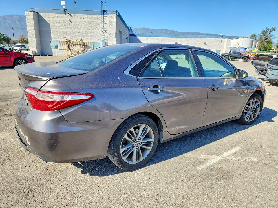 2015 Toyota Camry მანქანა იყიდება აუქციონზე, vin: 4T1BF1FK4FU026362, აუქციონის ნომერი: 67731106