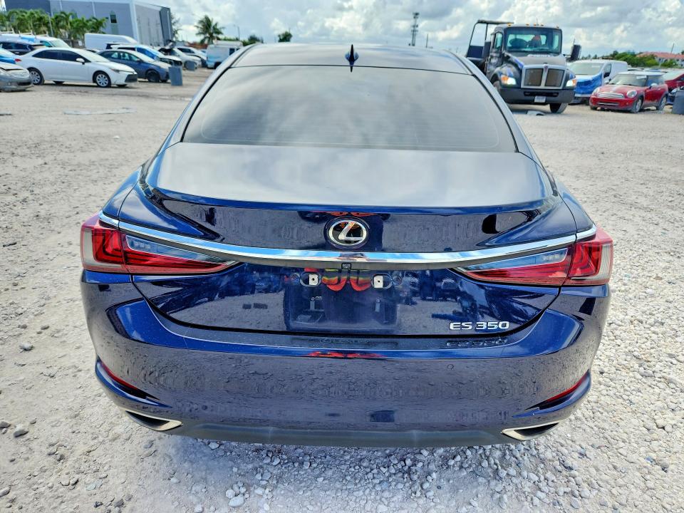 69025936 :رقم المزاد ، 58ADZ1B14LU081198 vin ، 2020 Lexus Es مزاد بيع