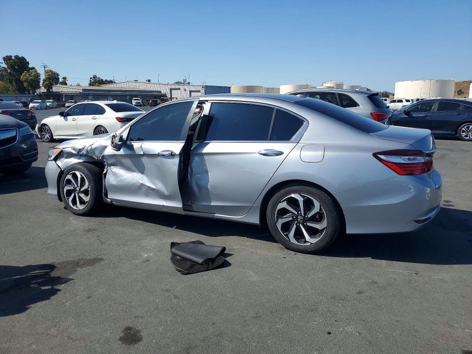 Продаж на аукціоні авто 2016 Honda Accord, vin: 1HGCR2F96GA147661, номер лоту: 70030416