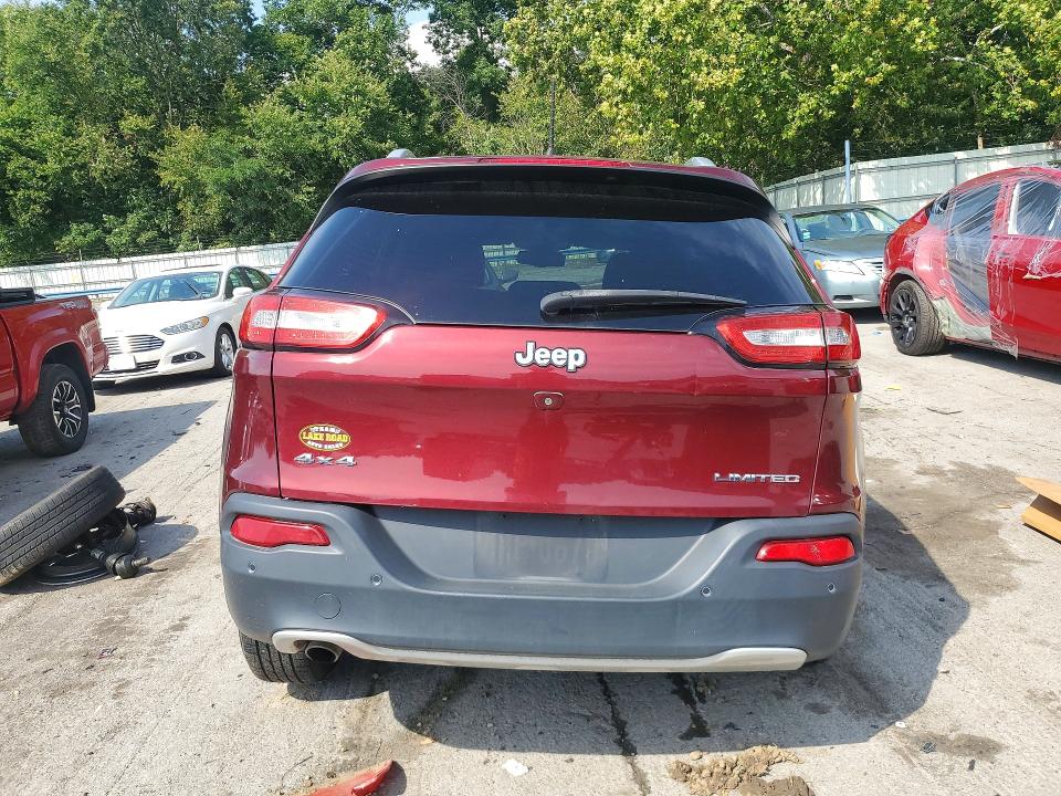 67660346 :رقم المزاد ، 1C4PJMDB3JD617143 vin ، 2018 Jeep Cherokee مزاد بيع