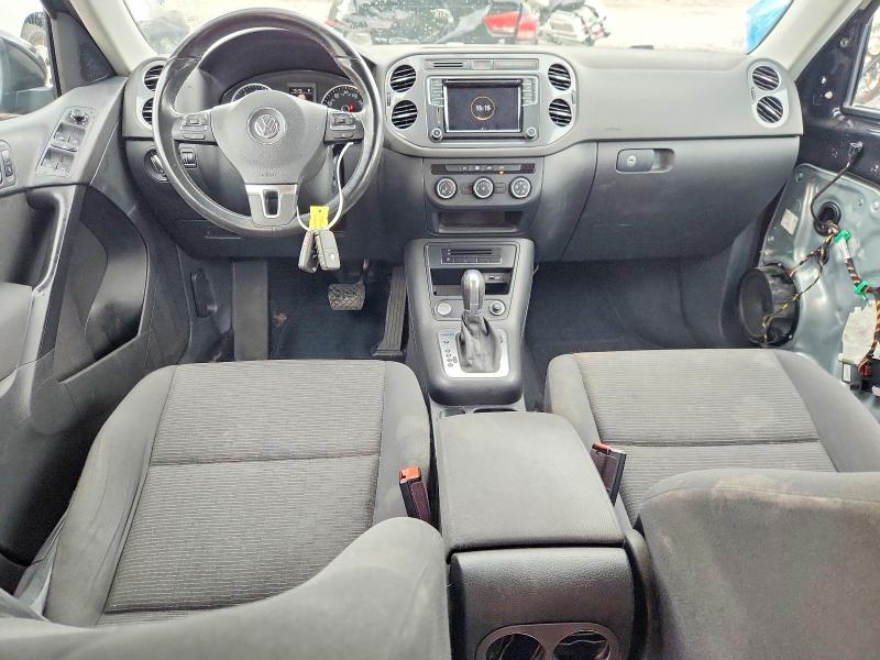 69235746 :رقم المزاد ، WVGBV7AX2HK053129 vin ، 2017 Volkswagen Tiguan مزاد بيع