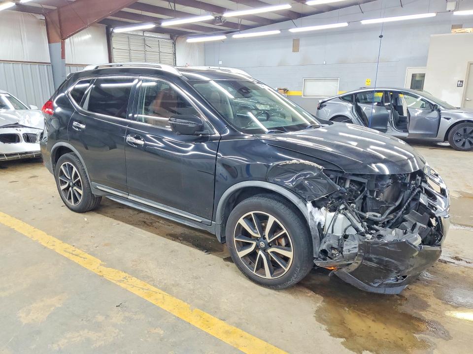 69405286 :رقم المزاد ، JN8AT2MV8HW272936 vin ، 2017 Nissan Rogue مزاد بيع