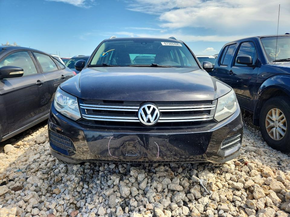67388406 :رقم المزاد ، WVGRV7AX5HW503721 vin ، 2017 Volkswagen Tiguan مزاد بيع