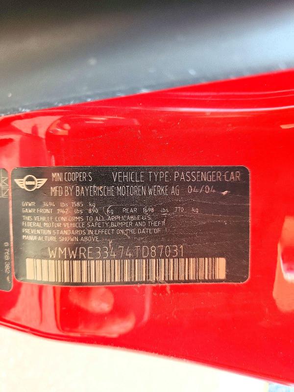 70705526 :رقم المزاد ، WMWRE33474TD87031 vin ، 2004 Mini Cooper مزاد بيع