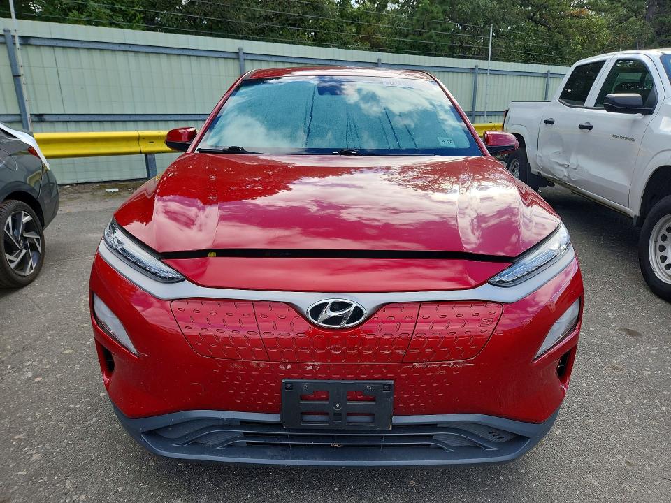 2021 Hyundai Kona მანქანა იყიდება აუქციონზე, vin: KM8K33AG2MU135519, აუქციონის ნომერი: 70136376