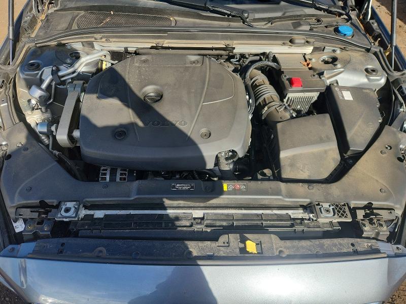 70330156 :رقم المزاد ، 7JRA22TK0LG065189 vin ، 2020 Volvo S60 مزاد بيع