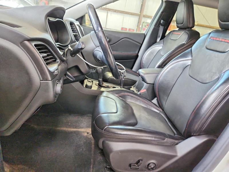 68689036 :رقم المزاد ، 1C4PJMBX8KD479972 vin ، 2019 Jeep Cherokee مزاد بيع