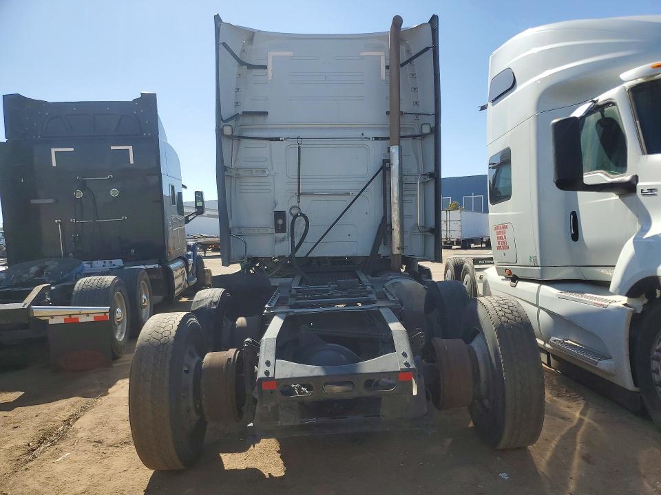 Продаж на аукціоні авто 2021 Volvo Vnl, vin: 4V4NC9EJ2MN282139, номер лоту: 70658946