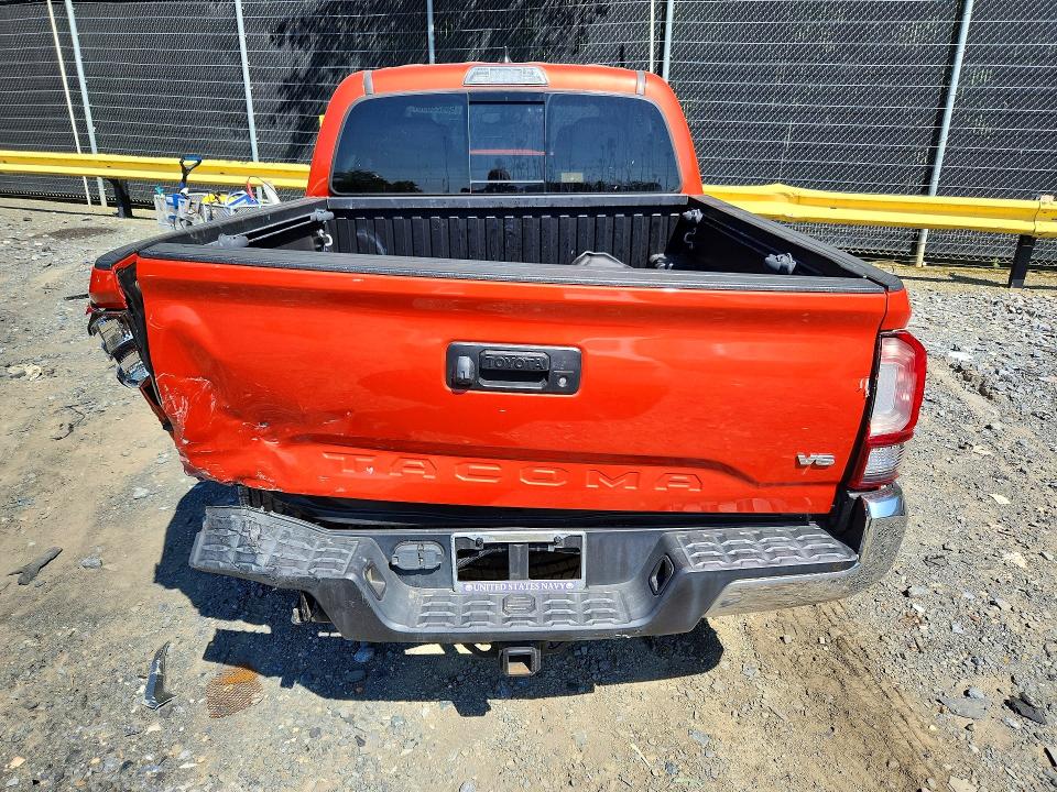 Auction sale of the 2018 Toyota Tacoma, vin: 3TMAZ5CN9JM056421, lot number: 68823606