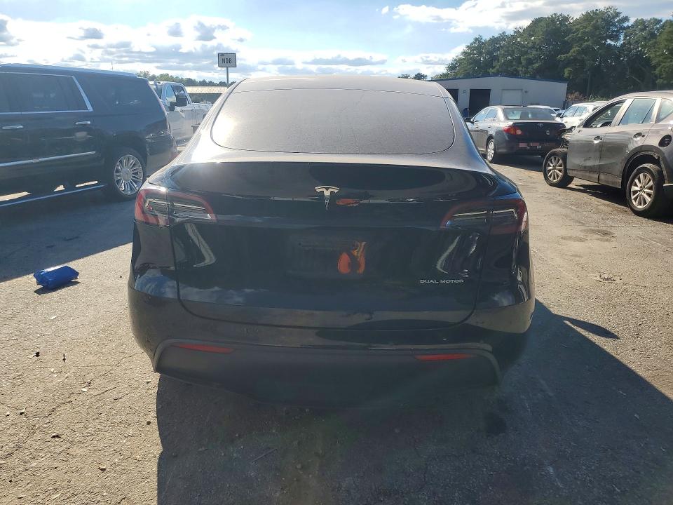 70257586 :رقم المزاد ، 5YJYGDEE9MF173145 vin ، 2021 Tesla Model Y مزاد بيع
