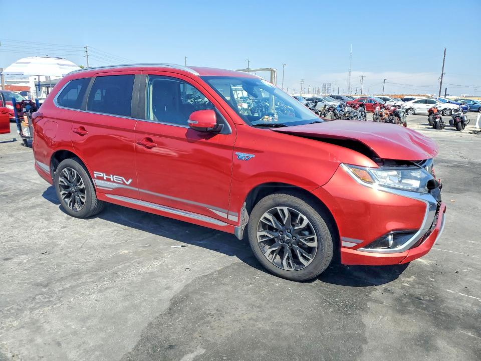 Продажа на аукционе авто 2018 Mitsubishi Outlander, vin: JA4J24A50JZ060223, номер лота: 70643806