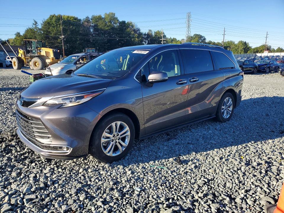2023 Toyota Sienna მანქანა იყიდება აუქციონზე, vin: 5TDESKFC7PS107292, აუქციონის ნომერი: 70455076