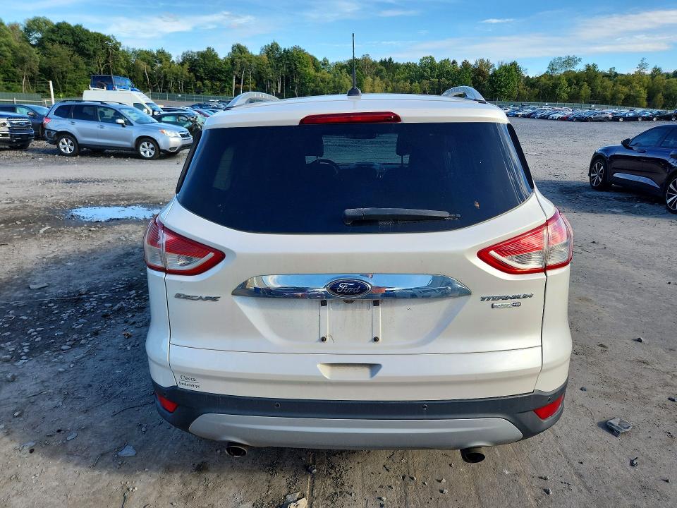 2014 Ford Escape მანქანა იყიდება აუქციონზე, vin: 1FMCU9JX1EUC15139, აუქციონის ნომერი: 69111696