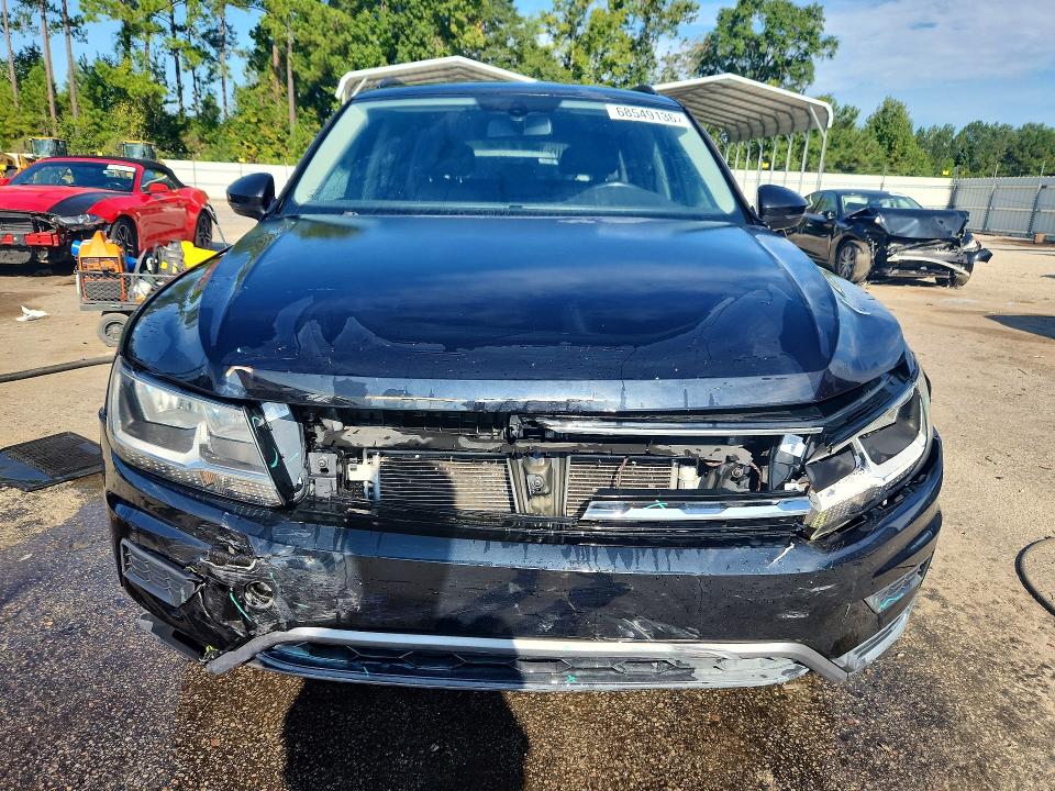 2018 Volkswagen Tiguan მანქანა იყიდება აუქციონზე, vin: 3VV3B7AX0JM057231, აუქციონის ნომერი: 68549136