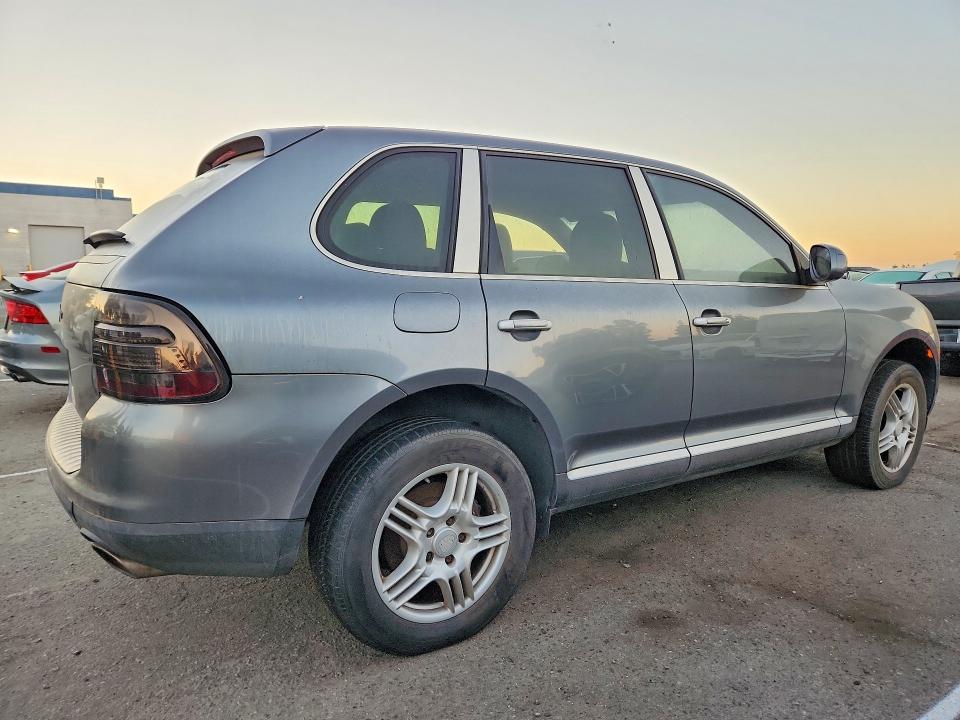2004 Porsche Cayenne მანქანა იყიდება აუქციონზე, vin: WP1AA29P14LA24498, აუქციონის ნომერი: 67400556