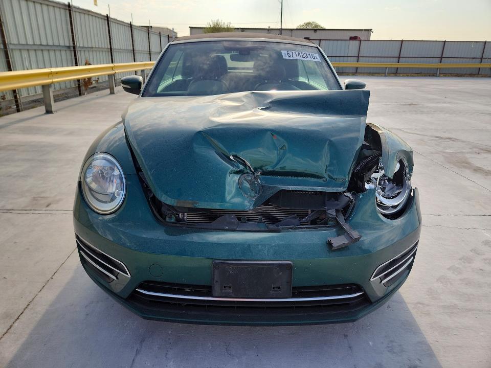 67142316 :رقم المزاد ، 3VW517AT3HM816369 vin ، 2017 Volkswagen Beetle مزاد بيع