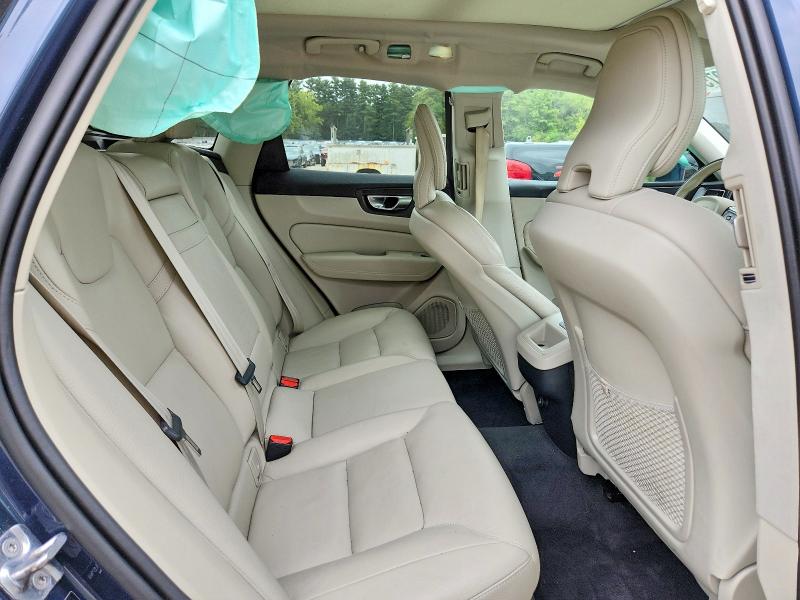 69530756 :رقم المزاد ، YV4102RK9L1571468 vin ، 2020 Volvo Xc60 مزاد بيع