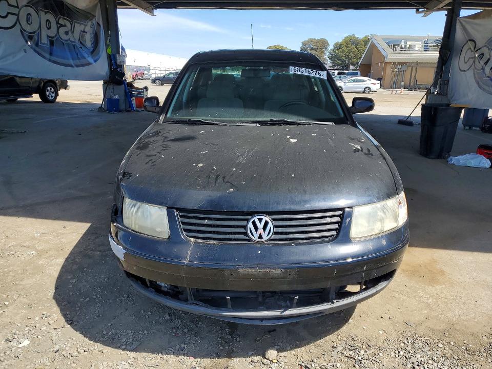 Auction sale of the 1999 Volkswagen Passat, vin: WVWMA63B2XE161963, lot number: 68516226