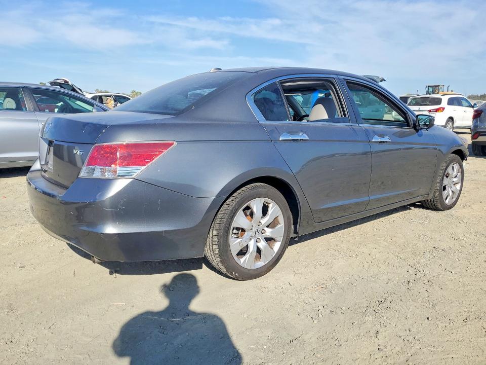 Продажа на аукционе авто 2009 Honda Accord, vin: 1HGCP36819A016384, номер лота: 69819956